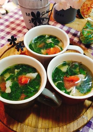 モロヘイヤとトマトのにんにくスープ-レシピのメイン写真