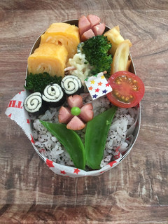 幼稚園 簡単 お花のお弁当 キャラ弁-レシピのメイン写真