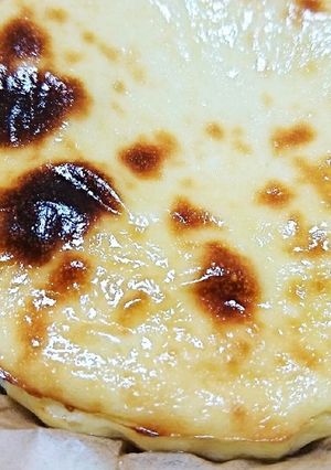 ﾖｰｸﾞﾙﾄで低糖質バスクチーズケーキ-レシピのメイン写真