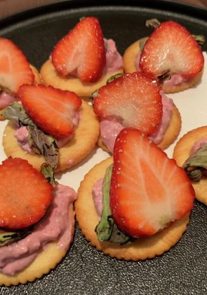 苺と蕗の薹のクリームチーズ-レシピのメイン写真