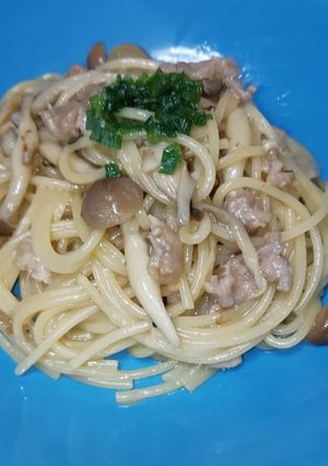 フライパン一つで豚肉ときのこのパスタ-レシピのメイン写真