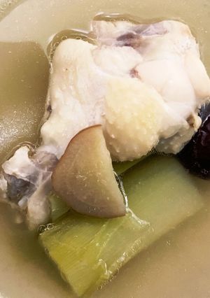 材料入れて煮込むだけ参鶏湯-レシピのメイン写真