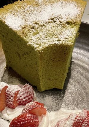 もっちり緑茶シフォンケーキ(卵使いきり)-レシピのメイン写真