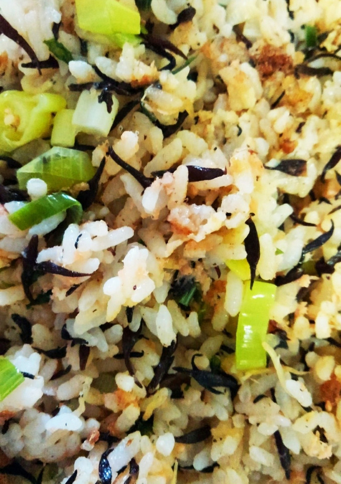 簡単和風炒飯☆しらすと鮭とひじき炒飯-レシピのメイン写真