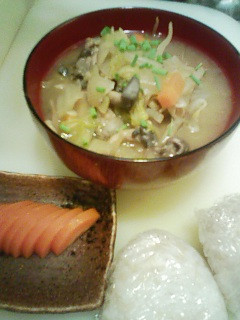 天然水と野菜と茸で☆ほっこりスープ-レシピのメイン写真