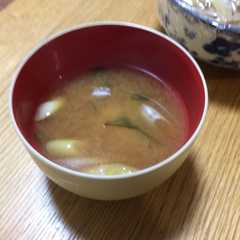 ねぎと豆腐とワカメの味噌汁-レシピのメイン写真