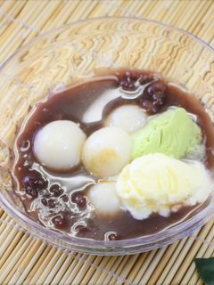 手軽に♪とろろのもちもち冷やしぜんざい-レシピのメイン写真