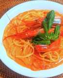 赤エビのトマトクリームパスタ