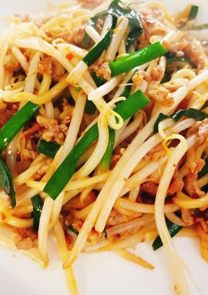 某人★餃子よりうまい皿台湾ラーメン-レシピのメイン写真