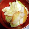 キャベツ、じゃがいも、油揚げの煮物