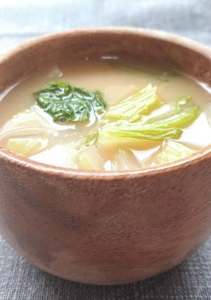 ほっこり温まる白菜だけなのに美味な味噌汁-レシピのメイン写真
