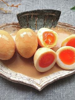 煮卵 Soft-boiled and soft! The ultimate seasoned boiled egg - YouTube