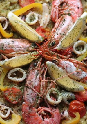 フライパンで簡単に♪魚介のパエリア-レシピのメイン写真