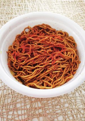 ★日清焼きそばUFOにあかり混ぜてみた♪-レシピのメイン写真