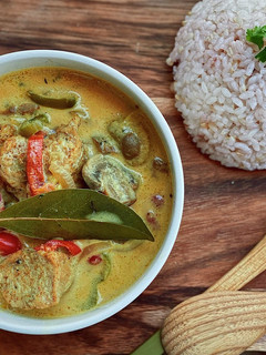 タイ風・鶏の胸肉ココナツミルク煮-レシピのメイン写真