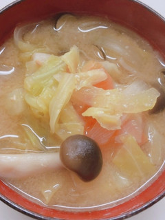簡単ヘルシー★野菜のこうじ味噌汁-レシピのメイン写真