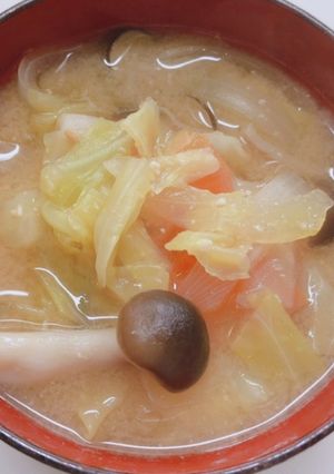 簡単ヘルシー★野菜のこうじ味噌汁-レシピのメイン写真