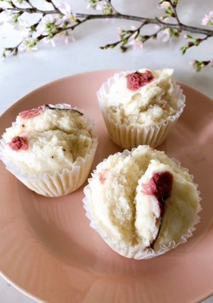 簡単♪昔ながらの蒸しパン（桜の塩漬け）-レシピのメイン写真
