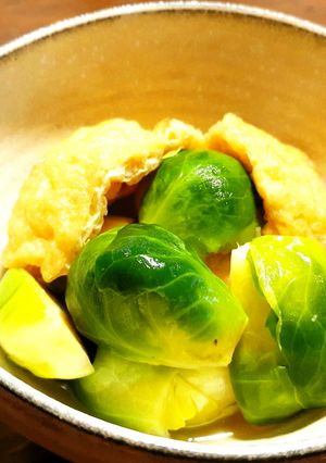 芽キャベツと薄揚げの煮物 発酵玉葱-レシピのメイン写真