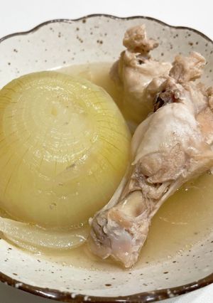 玉ねぎと鶏手羽　スープ-レシピのメイン写真
