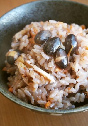 黒豆入り!炊き込みご飯♪-レシピのメイン写真