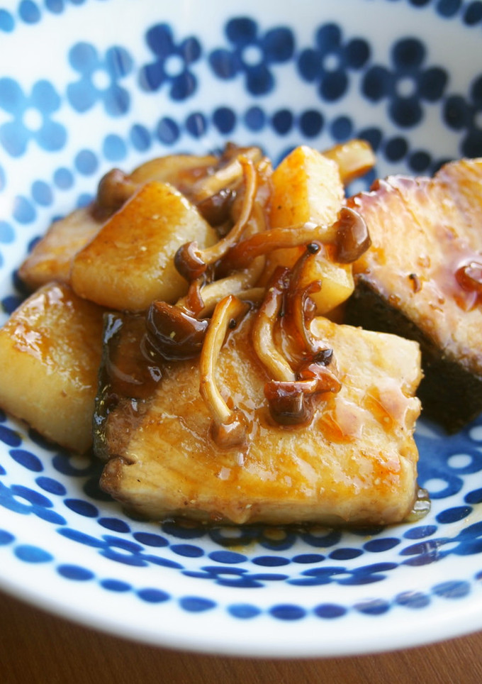 ぶり・長芋・しめじの山椒照り焼き！-レシピのメイン写真