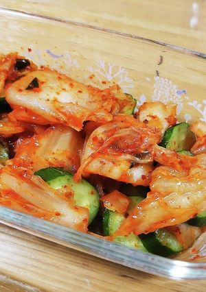 キムチに残り物プラス＋(キュウリ・海鮮)-レシピのメイン写真