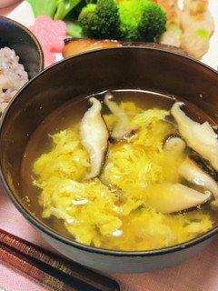 しいたけと卵のお味噌汁-レシピのメイン写真