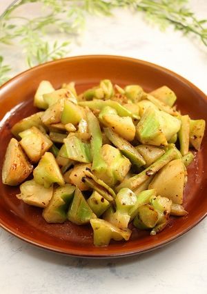 簡単!ブロッコリーの茎ソテー-レシピのメイン写真
