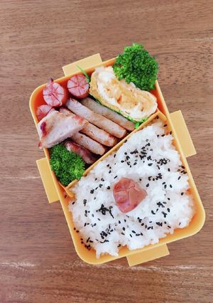 塩麹漬けトンテキ弁当♪-レシピのメイン写真
