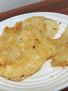 揚げ物の残った油で!揚げもち-レシピのメイン写真