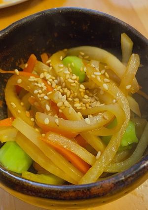 捨てないで!大根の皮と人参の皮のキンピラ-レシピのメイン写真