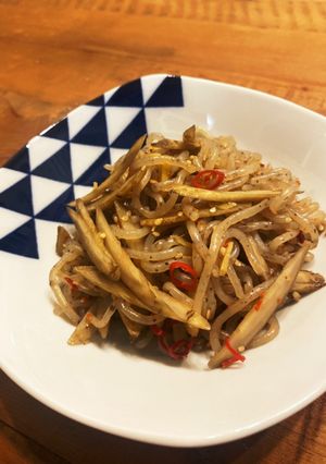 ナンプラーで♡ごぼうと糸こんにゃく煮-レシピのメイン写真