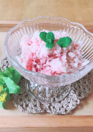 発酵の恵み♪いちごと甘酒のアイス-レシピのメイン写真