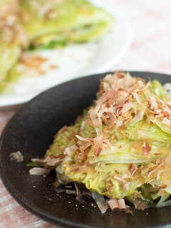 丸ごとレタスのレンジ蒸し-レシピのメイン写真