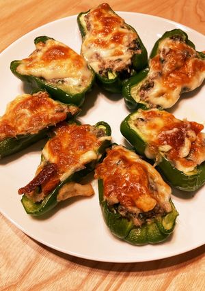 鯖缶シリーズ☆ピーマンの鯖チーズ焼き-レシピのメイン写真