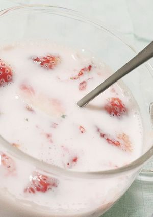 甘～いね♪苺ミルク♪-レシピのメイン写真