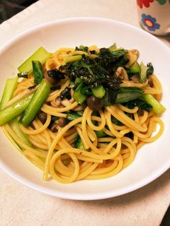 しめじと小松菜の和風パスタ-レシピのメイン写真
