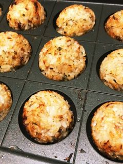 たこ焼き後の♪焼きおにぎり-レシピのメイン写真