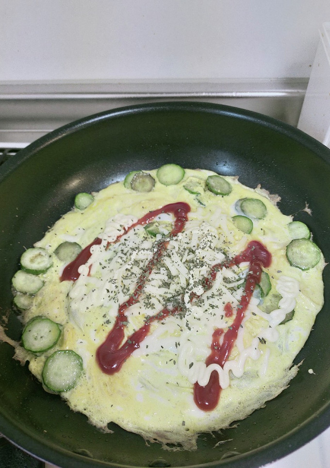 きゅうりと卵とチーズのマヨトマバジル丼-レシピのメイン写真