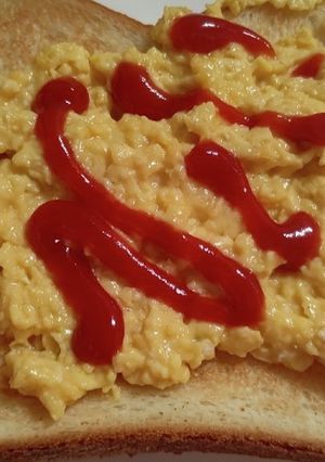 スクランブルエッグトースト-レシピのメイン写真