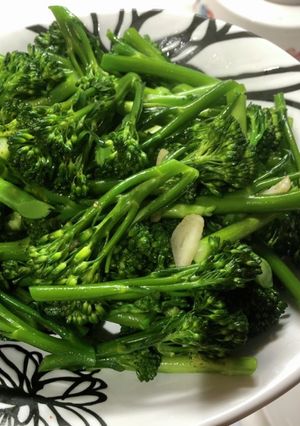 ニンニクバターと名前知らず野菜炒め-レシピのメイン写真