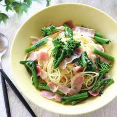 รูปของ のらぼう菜とベーコンのパスタ