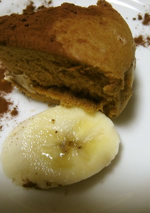 コーヒー蒸しケーキ+バナナ+ココアパウダ-レシピのメイン写真