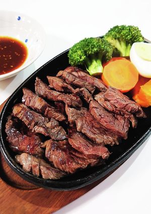 鉄板焼き肉♪お好きなものい〜れて♡-レシピのメイン写真