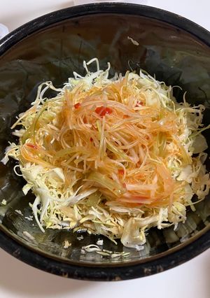 ラーメン屋辛ネギと千切りキャベツのサラダ-レシピのメイン写真