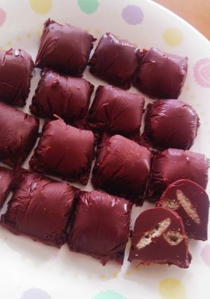 簡単 手作りチョコ菓子(柿の種チョコ)-レシピのメイン写真
