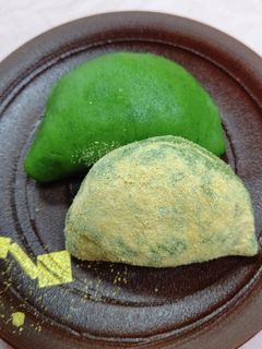 レンジで簡単♬摘んだよもぎで作る草餅-レシピのメイン写真