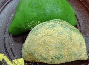 レンジで簡単♬摘んだよもぎで作る草餅-レシピのメイン写真