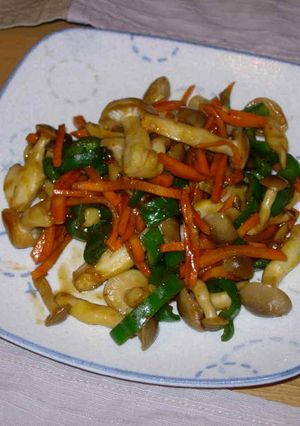 しめじと野菜のにんにく味噌炒め♪-レシピのメイン写真